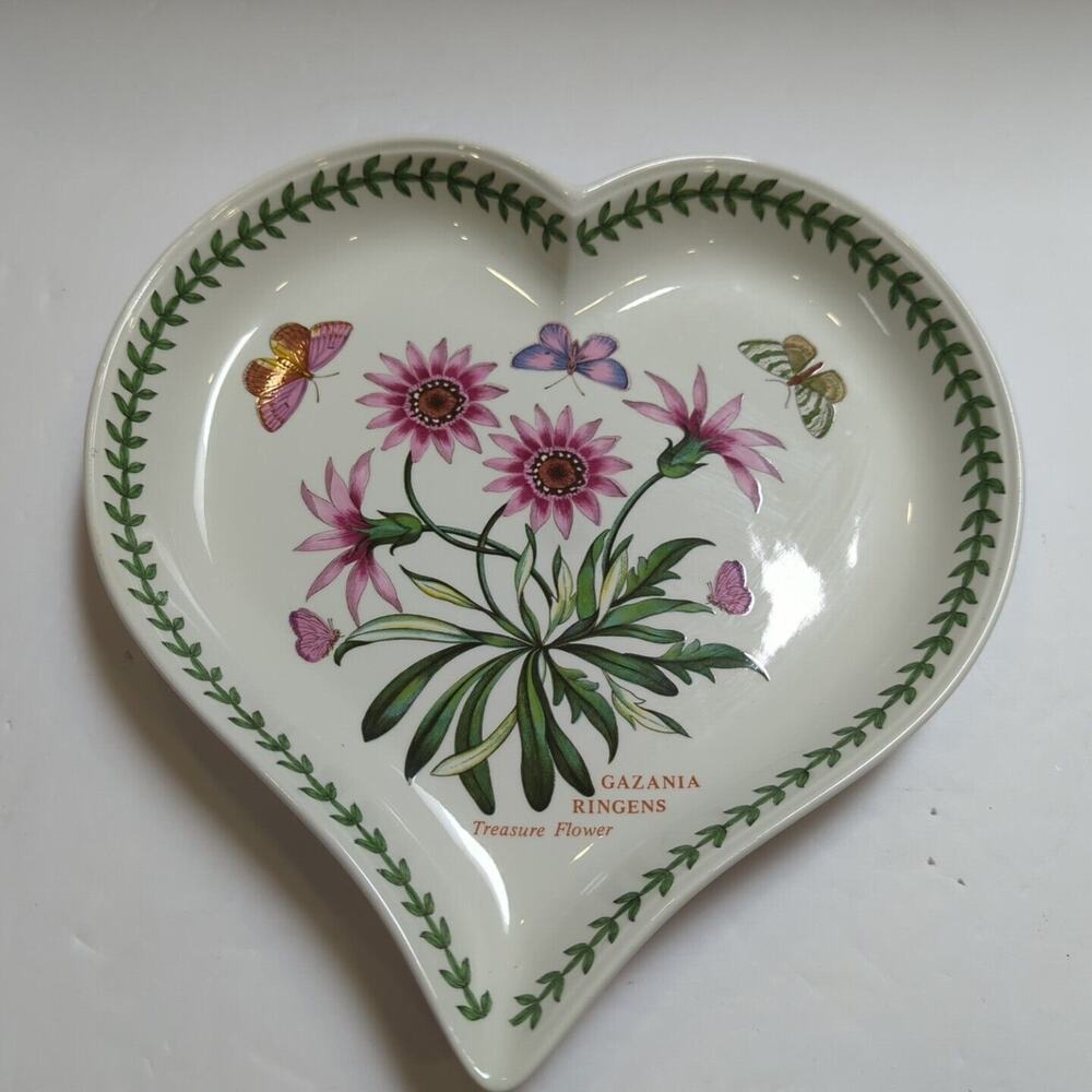Portmeirion Porcelain BOTANIC GARDEN Heart Shaped Dish TREASURE FLOWER Britain - Picture 3 of 6